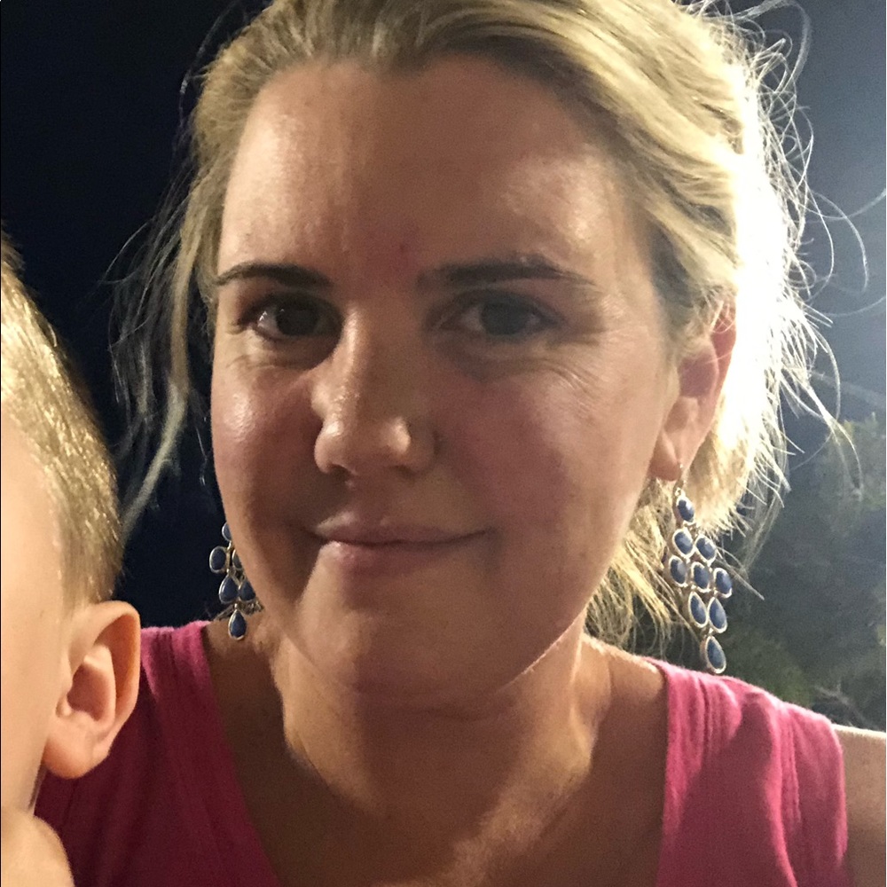 Meet your Posher, Casey